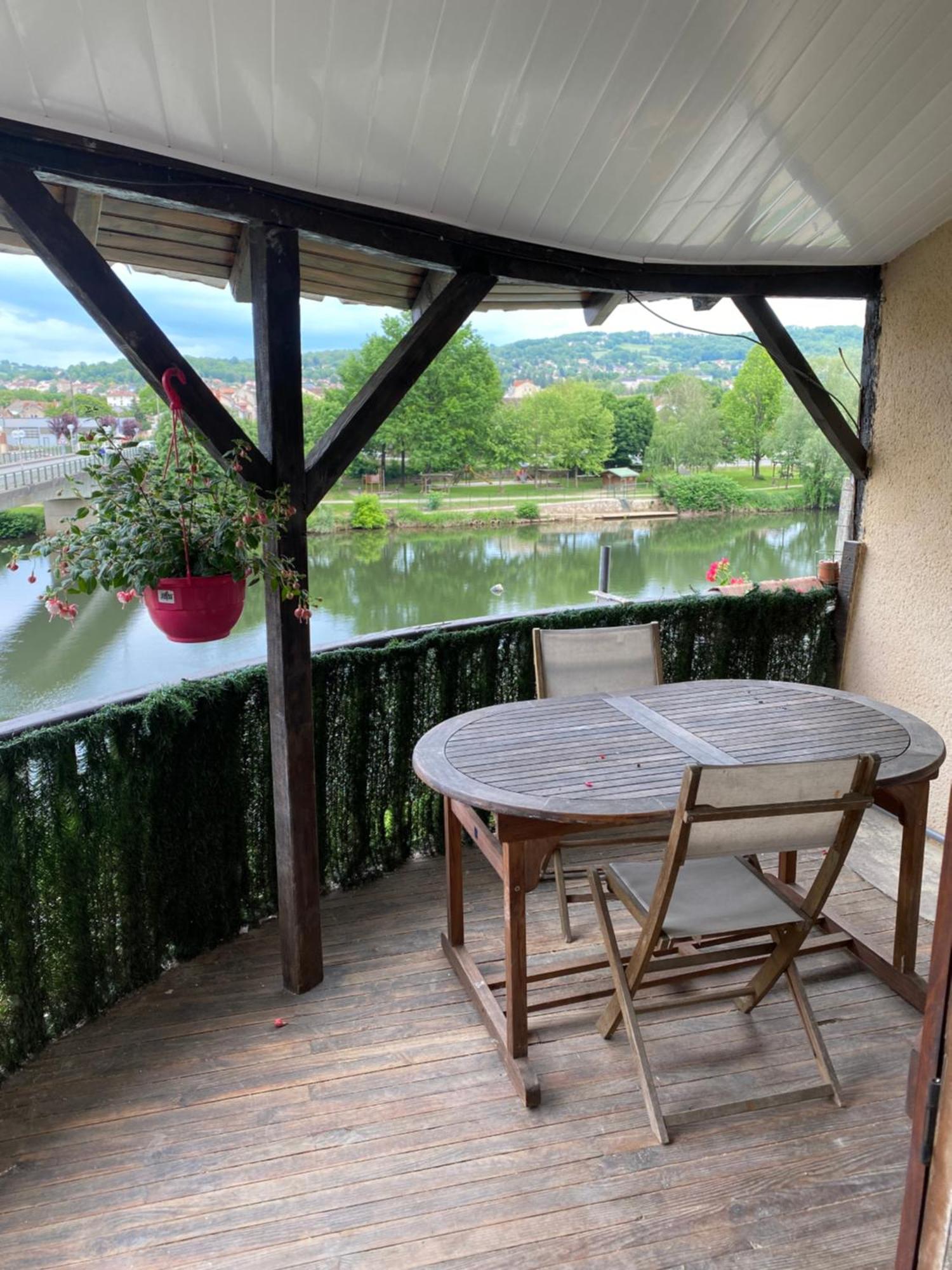 La Casa Du Port, Chambres, Suite Privee, Appartement Avec Vue Sur La Riviere Capendac Extérieur photo
